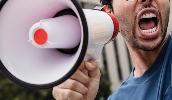 救护车长途转运病人打哪个电话